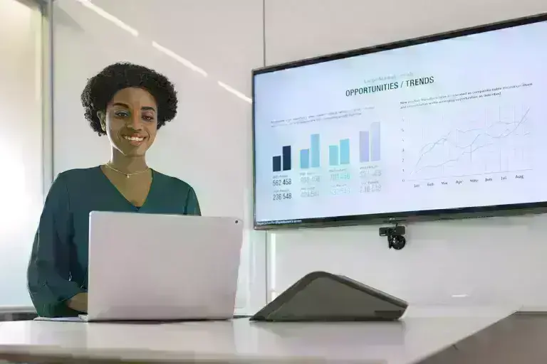 Women on laaptop