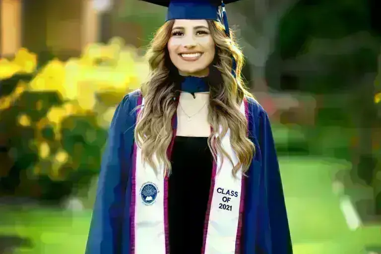 uagc-graduate-mobile